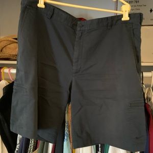 Nike cargo shorts six 40